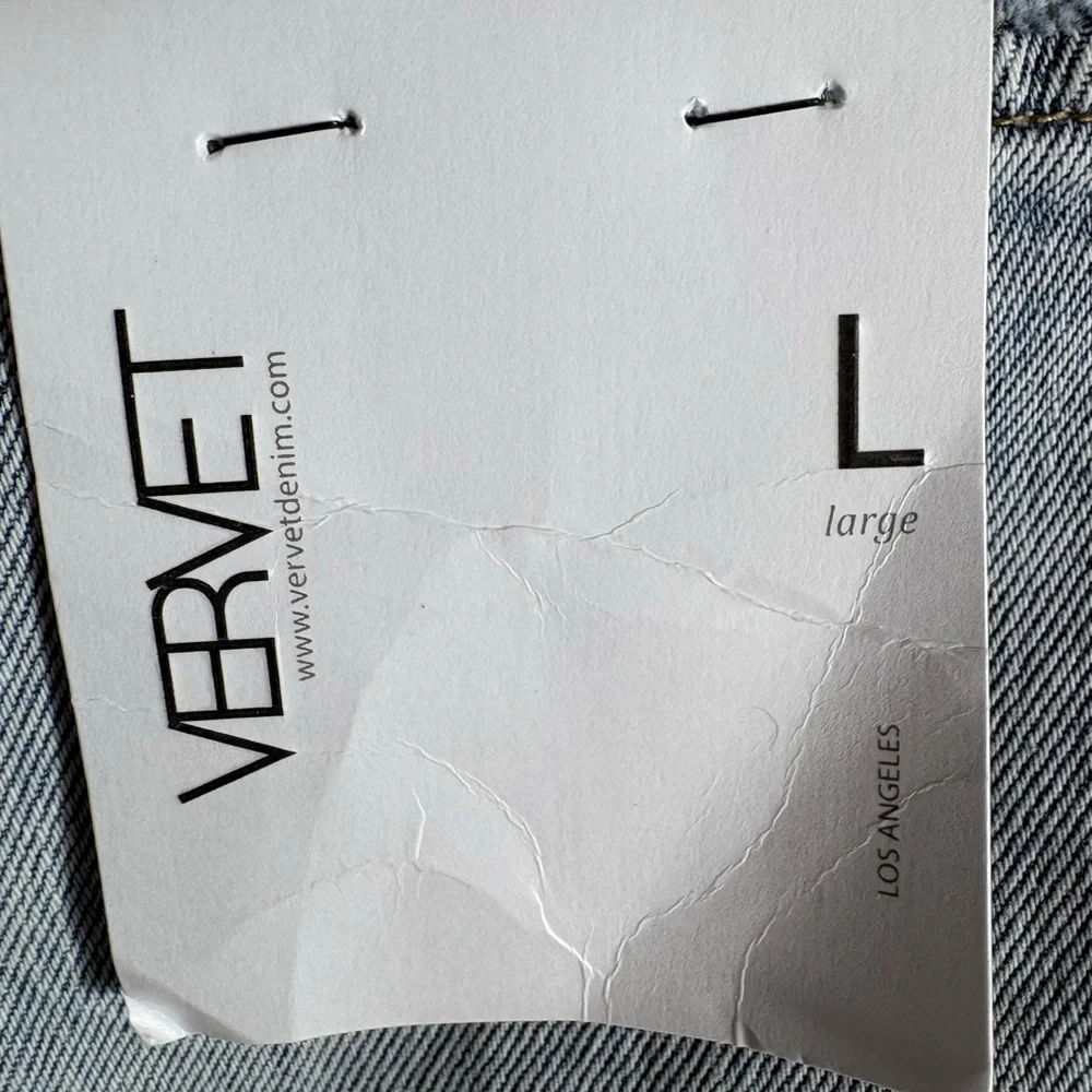 Vervet Sienna Super High Rise Distressed Denim Shorts Frayed Hem Light Wash L - Picture 8 of 10